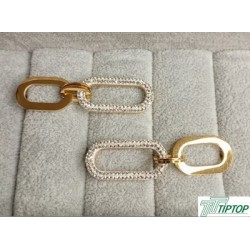 GOLD RENK ZİRKON TAŞLI SALLANTILI MODEL ÇELİK KÜPE