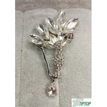 GÜMÜŞ RENK ÇİÇEK MODEL ZİRKON TAŞLI BROŞ