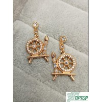 GOLD RENK ÇIKRIK MOTİFLİ ZİRKON TAŞLI KÜPE