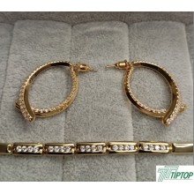 GOLD RENK ZİRKON TAŞLI BİLEKLİK VE YARIM DAİRE KAVİSLİ ZİRKON TAŞLI KÜPE SETİ