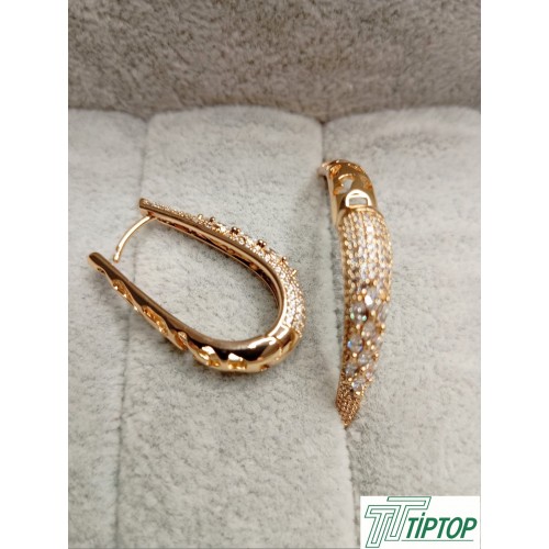 GOLD RENK ZİRKON TAŞLI BOMBELİ J MODEL KÜPE