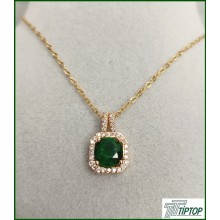 ZİRKON TAŞ DETAYLI YEŞİL TAŞ KARE KOLYE