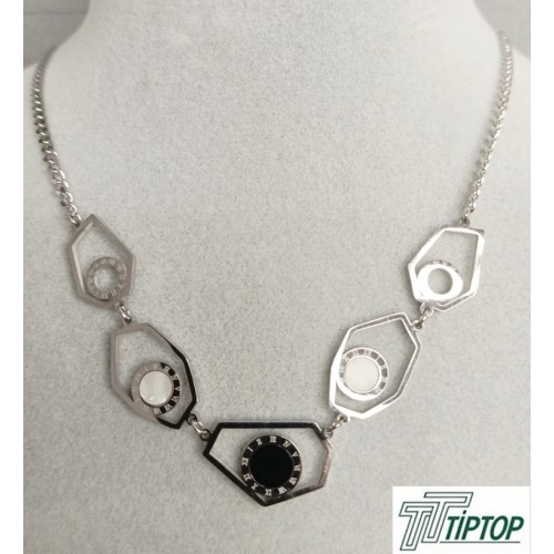 SİYAH-BEYAZ MİNE DETAYLI GÜMÜŞ RENK KOLYE