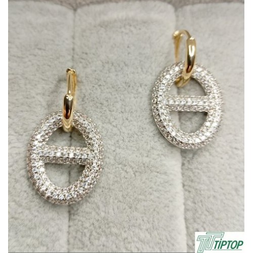 GÜMÜŞ RENK ZİRKON TAŞLI SALLANTILI KÜPE GÜMÜŞ RENK ZİRKON TAŞLI SALLANTILI KÜPE