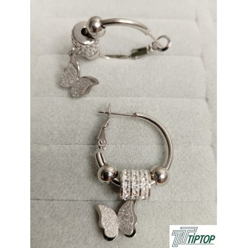 KELEBEK MODEL ZİRKON TAŞLI GÜMÜŞ RENK KÜPE KELEBEK MODEL ZİRKON TAŞLI GÜMÜŞ RENK KÜPE